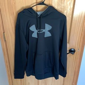 Black Under Armour Sweatshirt